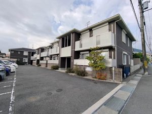 シャーメゾン田内 C207号-1