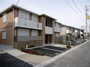 シャーメゾンうぐいす台