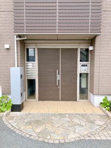 ラ　ヴィ　アンソレイエ 0205号-13