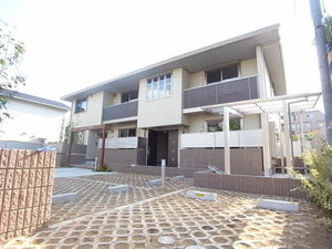 ロイヤルコート茶屋