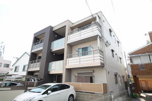 シャーメゾン中三国