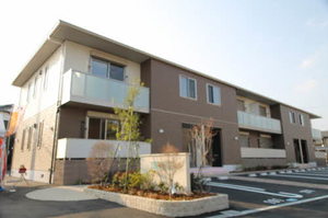 カーサ　エクラージュ