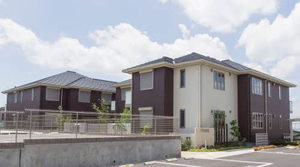 プレシャス　ガーデンズ