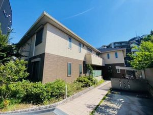 シャーメゾン石橋