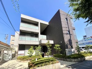 シャーメゾン　エクラージュ