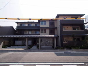 Ｌａ・Ｓｏｉｅ釜座