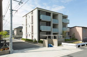 シャーメゾン　フィオーレ