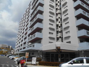 インペリアル千里万博公園　５１２号室