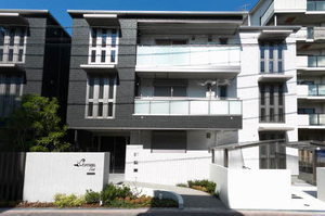 ラ・シゴーニュ　イースト