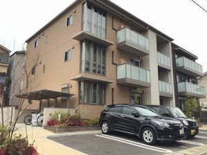 シャーメゾン・アミカル