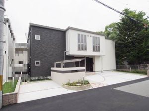 シャーメゾンＯ・Ｈ・Ｉ雲雀丘花屋敷