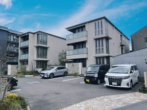 エスト　ラフィーネ　香里園