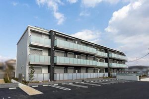 ＭＡＳＴ　ＣＯＵＲＴ　東向日