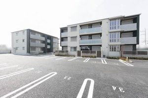 ウエスト　ヴィレッジⅨ A205号-1