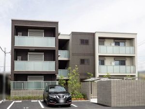 ＲＥＳＩＤＥＮＣＥ　ＫＵＲＡＪＩ