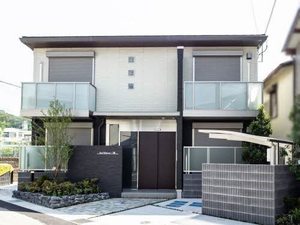 シャーメゾン三輪