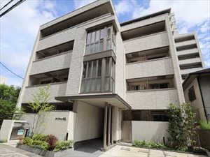 シャーメゾン郷町