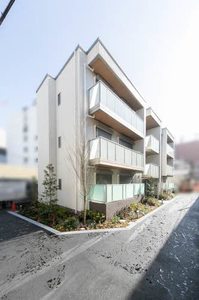 シャーメゾン・コンフォーザ