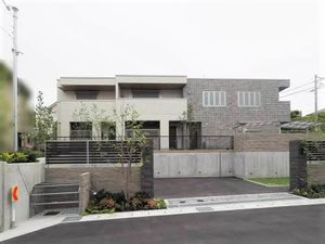 シャーメゾン殿山町