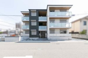 ロイヤルヒルズ三番丁