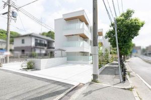 シャーメゾンガーデンズ須磨離宮