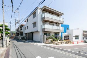 シャーメゾン　白鷺