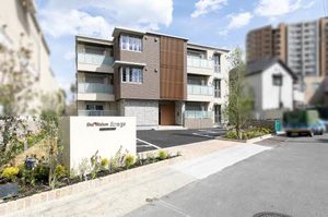 Ｓｈａ　Ｍａｉｓｏｎ　Ｅｃｒａｒｇｅ