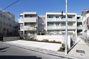 シャーメゾン　ストラーダ