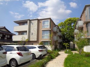 シャーメゾン　利兵衛　参番館