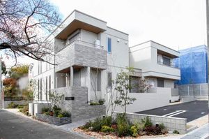 Ｂｅｌｌ　Ｗｏｏｄ　箕面如意谷