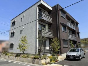 メゾン　ジーニャ