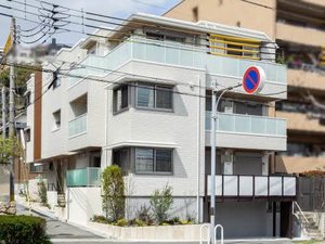 シャーメゾンガーデンズ六甲曾和