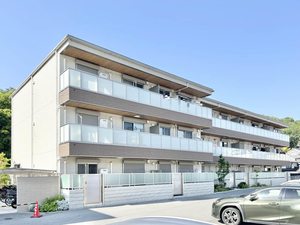 オカバ姫路青山シャーメゾン B305号-1