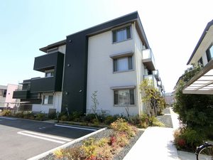 コンフォーザ　北館