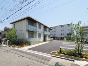 シャーメゾン南町