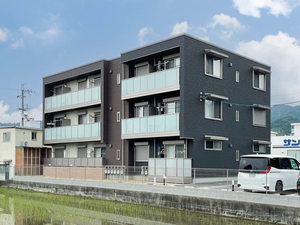 シャーメゾン西大津