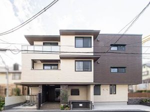 シャーメゾン輝