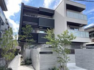 シャーメゾン　レアレア