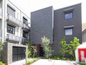 Ａｔｈｅｎａ 0303号-1