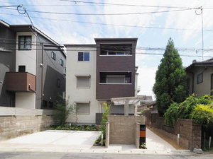 シャーメゾン　聖