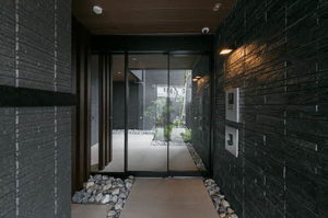 ＬＩＮＤＥＮ　ＰＬＡＣＥ 0102号-3