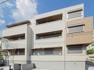 シャーメゾン諏訪山