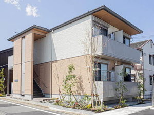 シャーメゾンＨＡＮＡＴＡ南岡