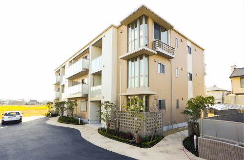 シャーメゾン弥生