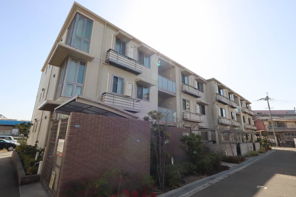 シャーメゾン沢良宜西