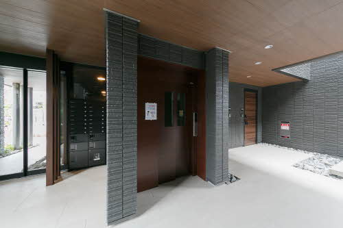 ＬＩＮＤＥＮ　ＰＬＡＣＥ 0102号-6