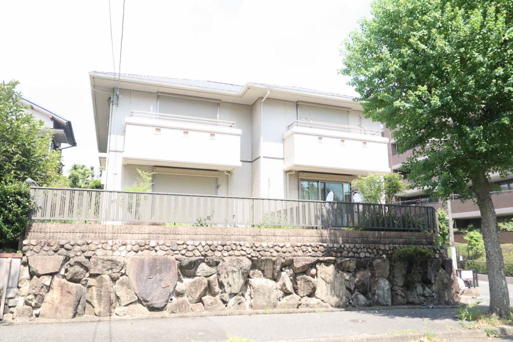 シャーメゾン北千里