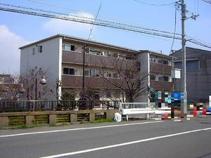 シャーメゾンさかい