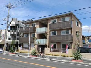 シャーメゾン小阪本町