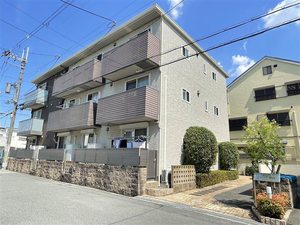 シャーメゾン　ＨＩＫＡ